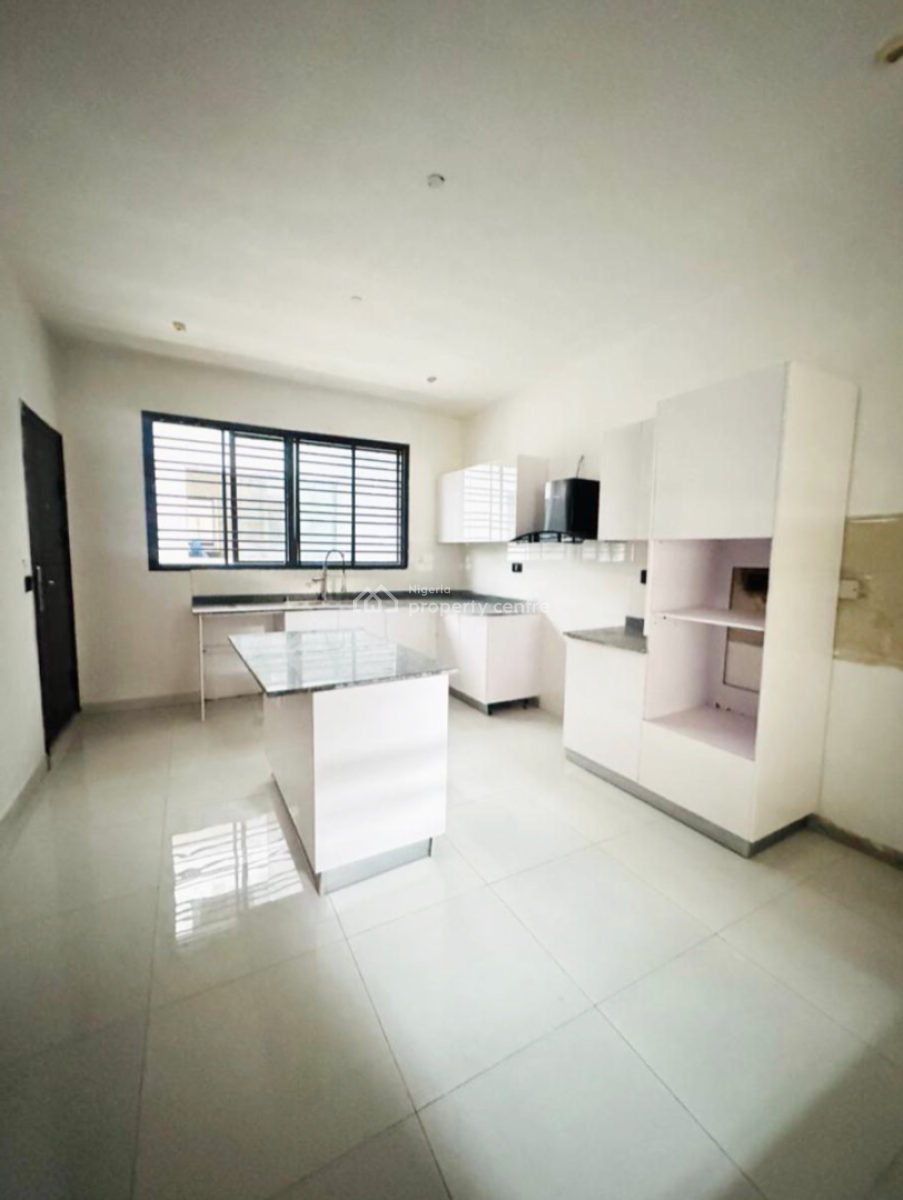 Massive 4 Bedroom Duplex with Lots of Natural Light, Off Freedom Way, Lekki Phase 1, Lekki, Lagos, House for Rent