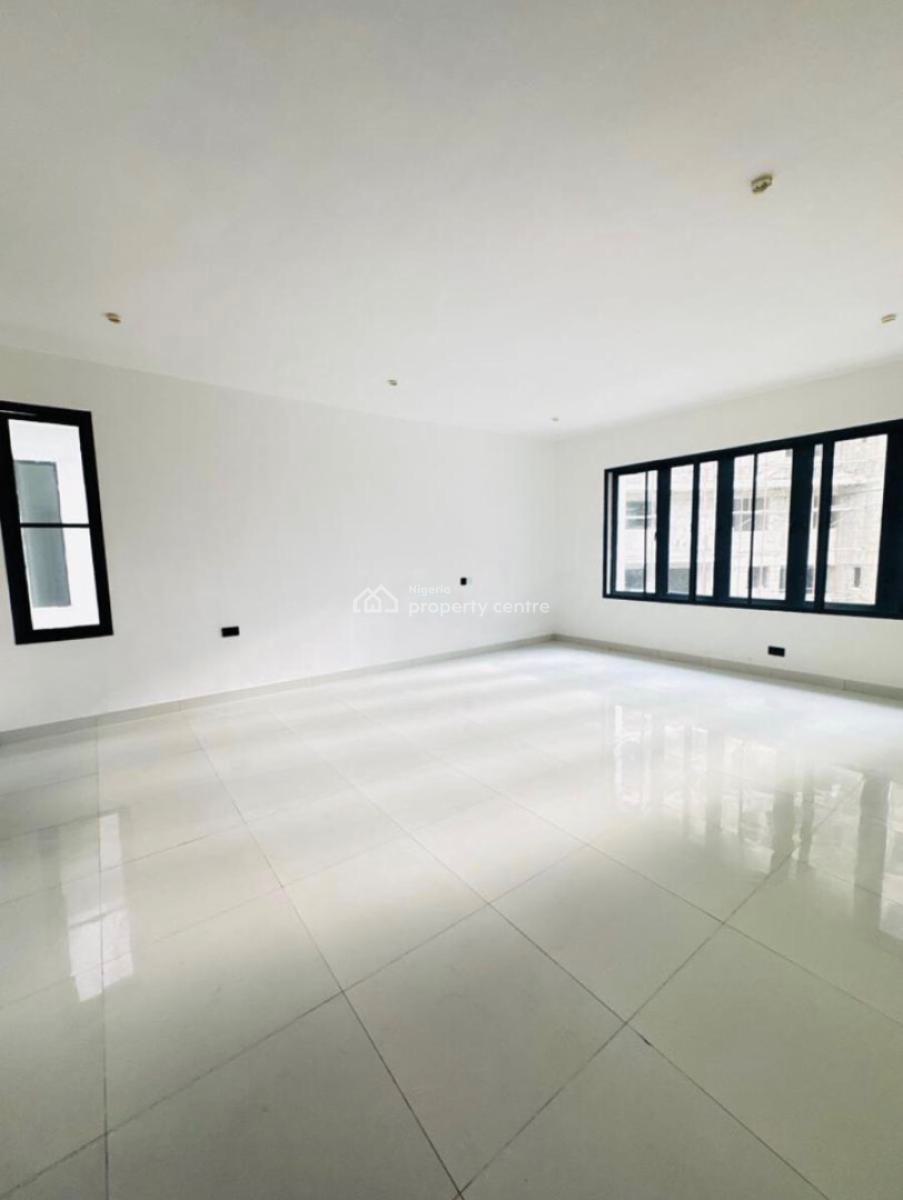 Massive 4 Bedroom Duplex with Lots of Natural Light, Off Freedom Way, Lekki Phase 1, Lekki, Lagos, House for Rent
