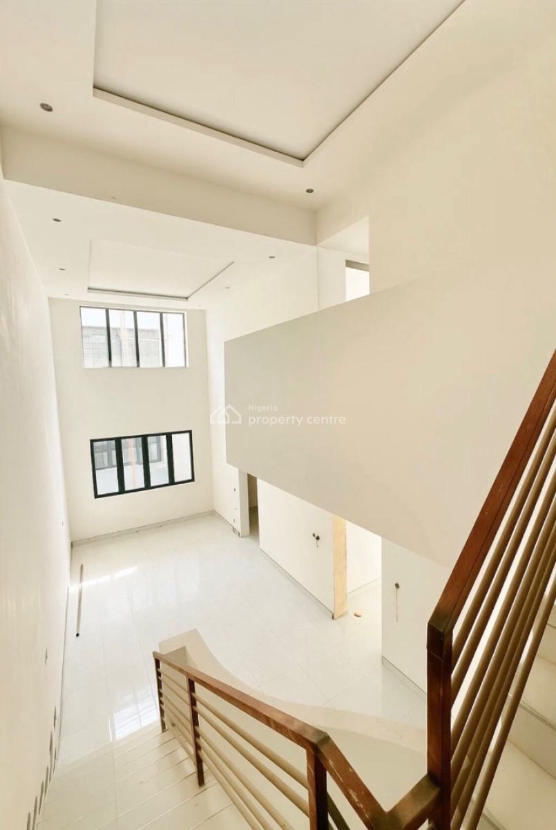 Massive 4 Bedroom Duplex with Lots of Natural Light, Off Freedom Way, Lekki Phase 1, Lekki, Lagos, House for Rent