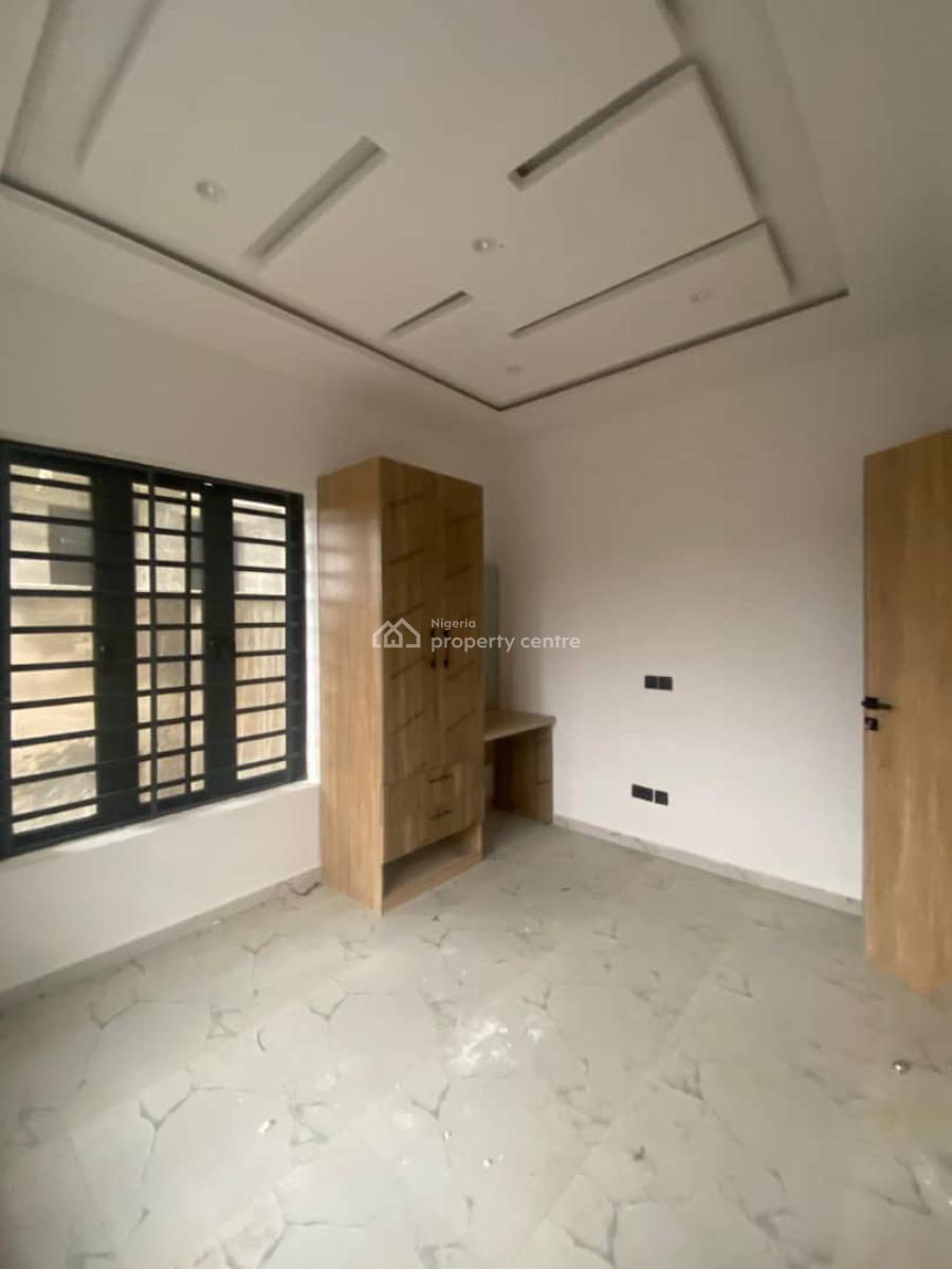 Tastefully Finished 3 Bedroom, Olaleye New Town Estate, Iponri, Surulere, Lagos, Flat / Apartment for Rent
