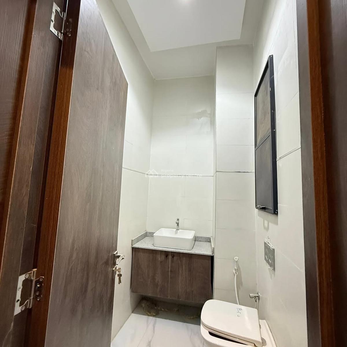 Luxury 3 Bedroom with Elevator, Gym, Swimming Pool, One Minute Drive From Coza, Guzape District, Abuja, Flat / Apartment for Sale