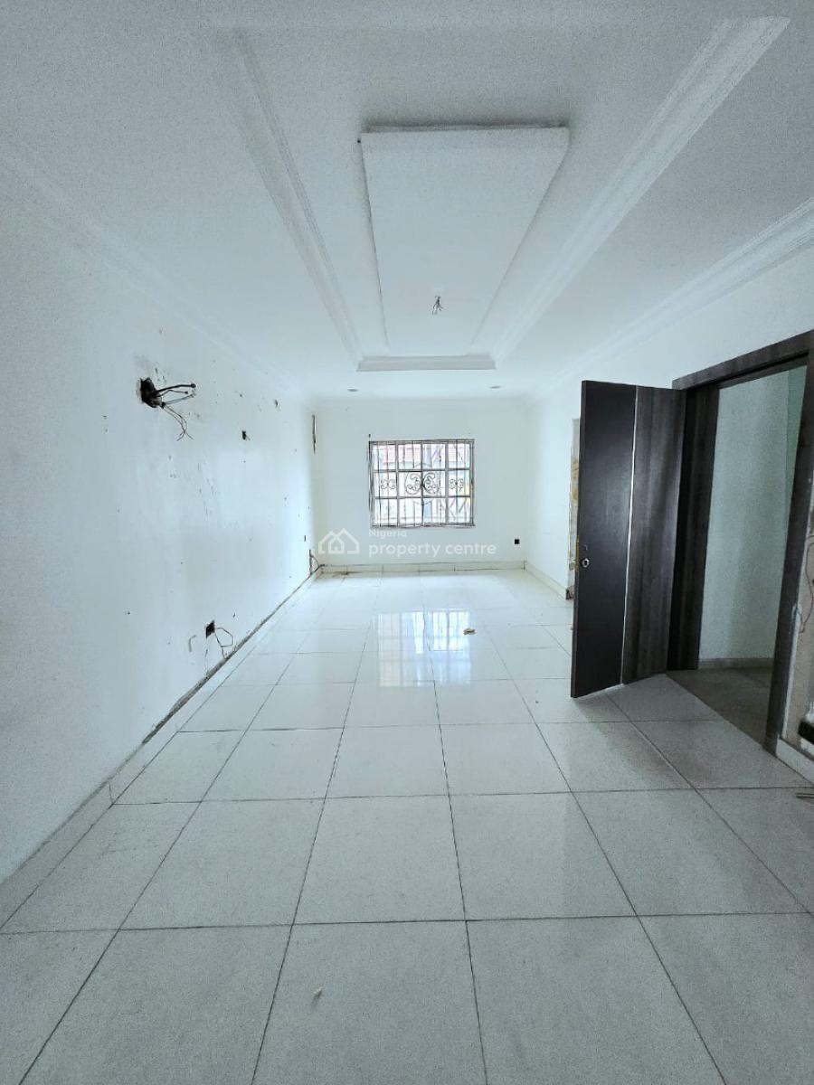 Commercial 4 Bedroom Semi-detached Duplex, Lekki Phase 1, Lekki, Lagos, Semi-detached Duplex for Rent