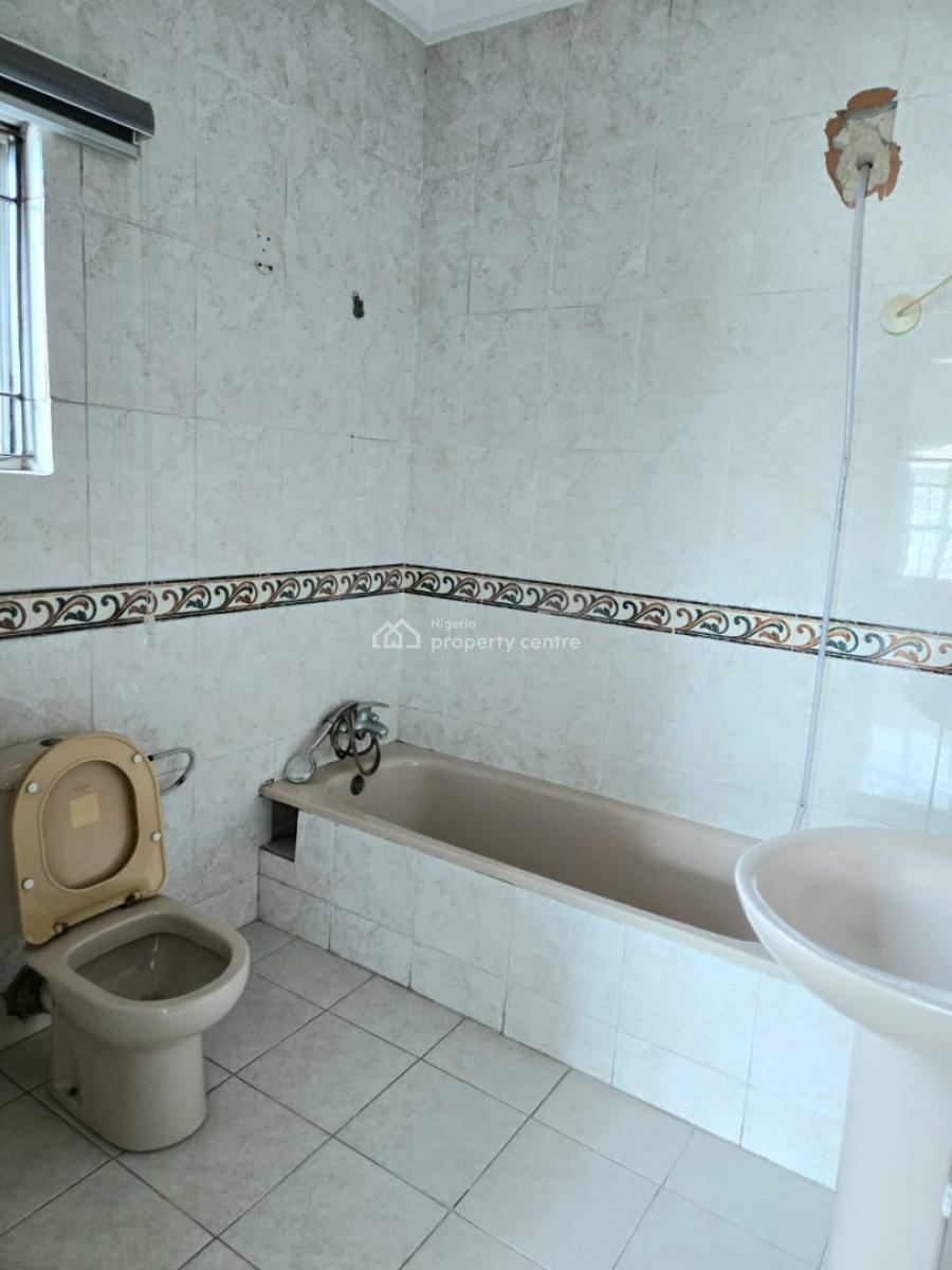 Commercial 4 Bedroom Semi-detached Duplex, Lekki Phase 1, Lekki, Lagos, Semi-detached Duplex for Rent