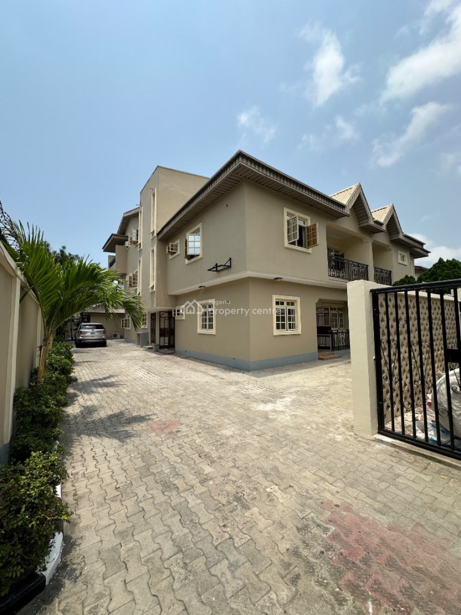 3bedroom Apartment, Lekki Phase 1, Lekki, Lagos, Flat / Apartment for Rent