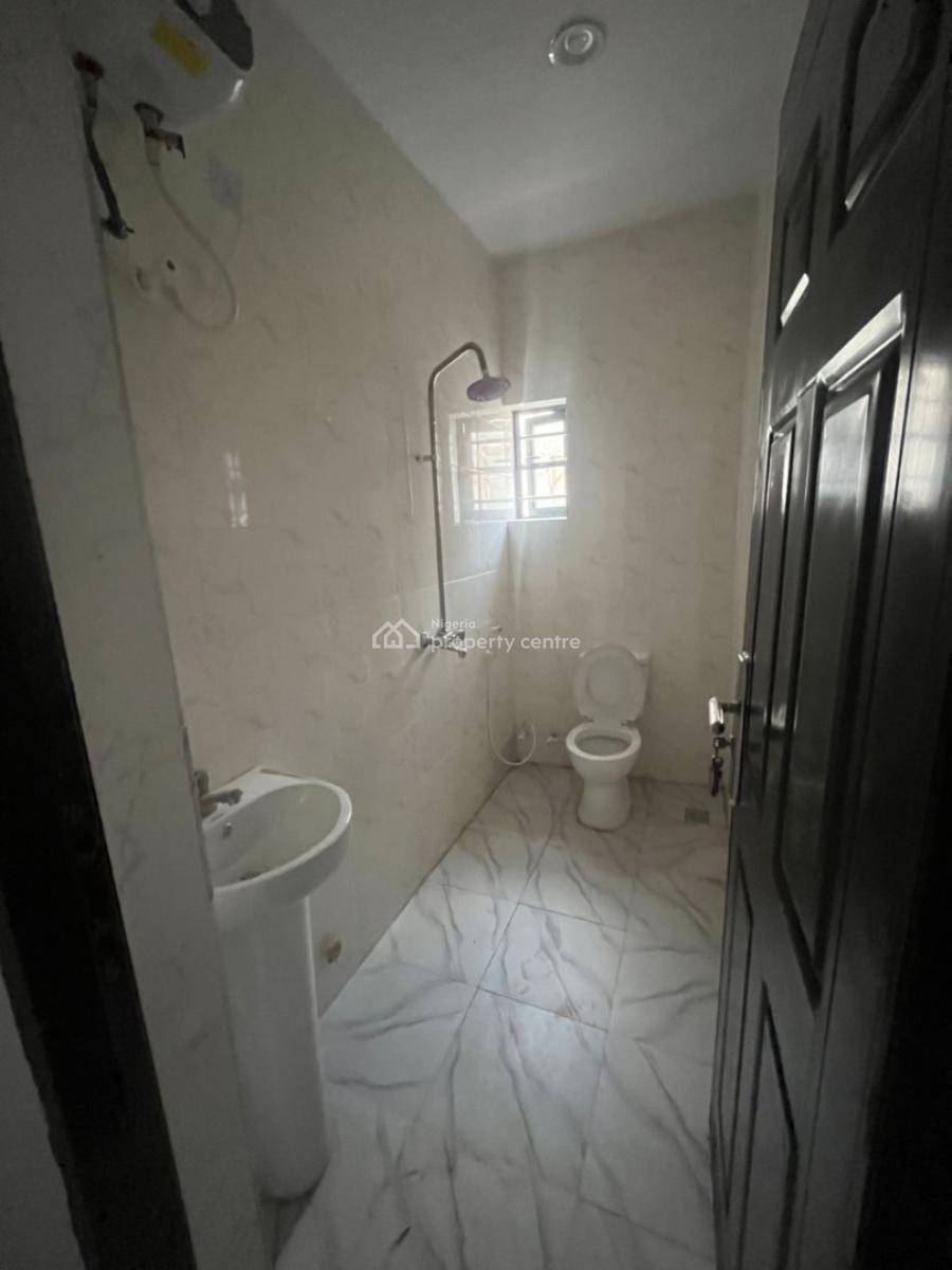 Luxury 3 Bedroom Flat, Olowora, Magodo, Lagos, Flat / Apartment for Rent