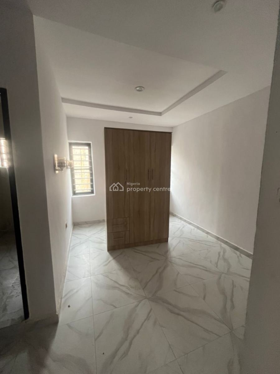 Luxury 3 Bedroom Flat, Olowora, Magodo, Lagos, Flat / Apartment for Rent
