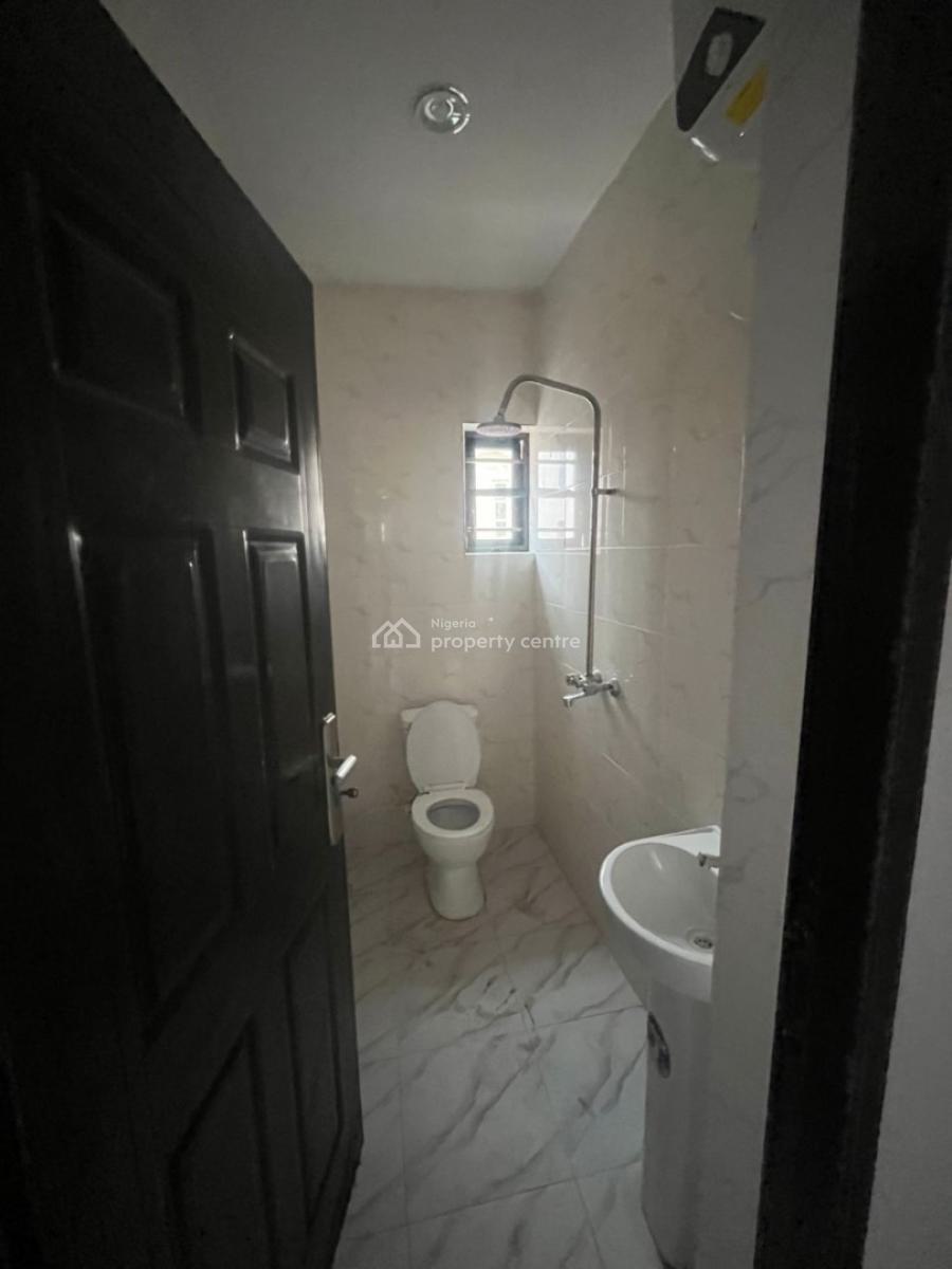 Luxury 3 Bedroom Flat, Olowora, Magodo, Lagos, Flat / Apartment for Rent