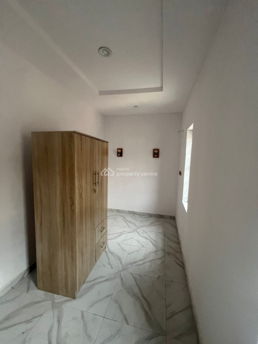 Luxury 3 Bedroom Flat, Olowora, Magodo, Lagos, Flat / Apartment for Rent