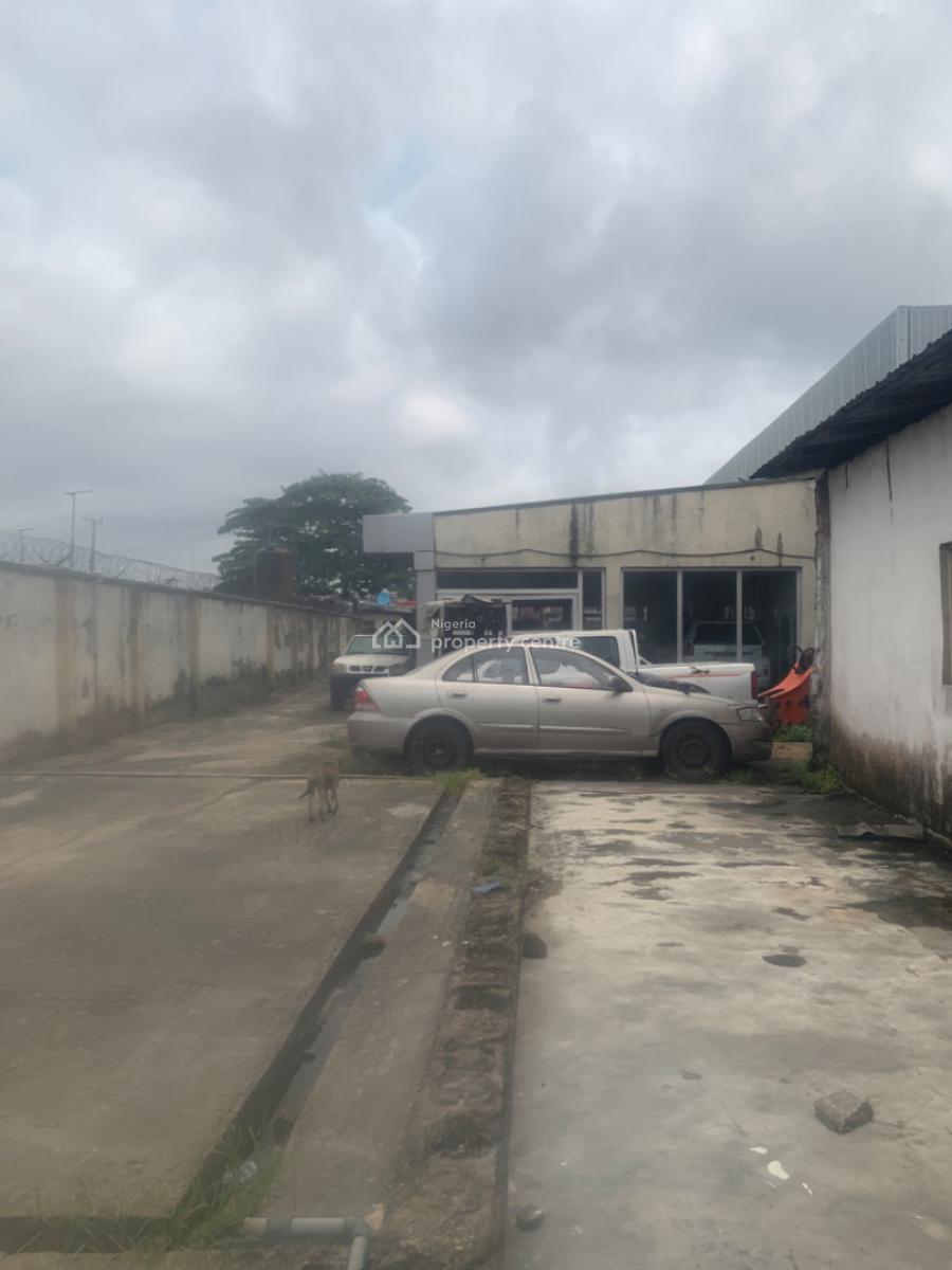 Ware House on 8,250 Sqm Industrial Land, Coker Express/amuwo Odofin/lagos, Amuwo Odofin, Lagos, Warehouse for Sale