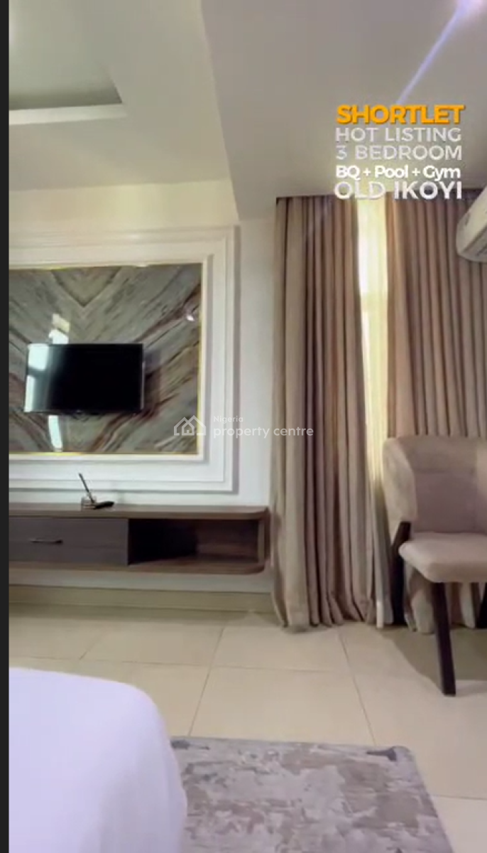 Unfurnished 3 Bedroom Flat on The 3rd Floor with 1 Bq, Old Ikoyi, Ikoyi, Lagos, Flat / Apartment for Rent