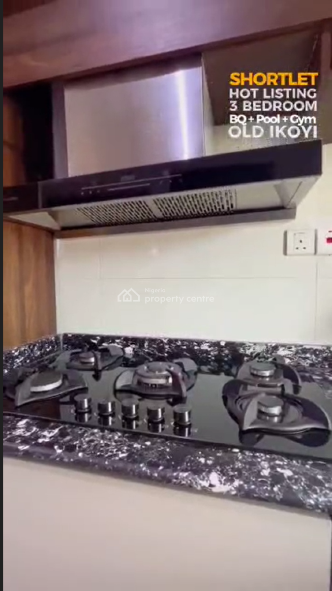 Unfurnished 3 Bedroom Flat on The 3rd Floor with 1 Bq, Old Ikoyi, Ikoyi, Lagos, Flat / Apartment for Rent