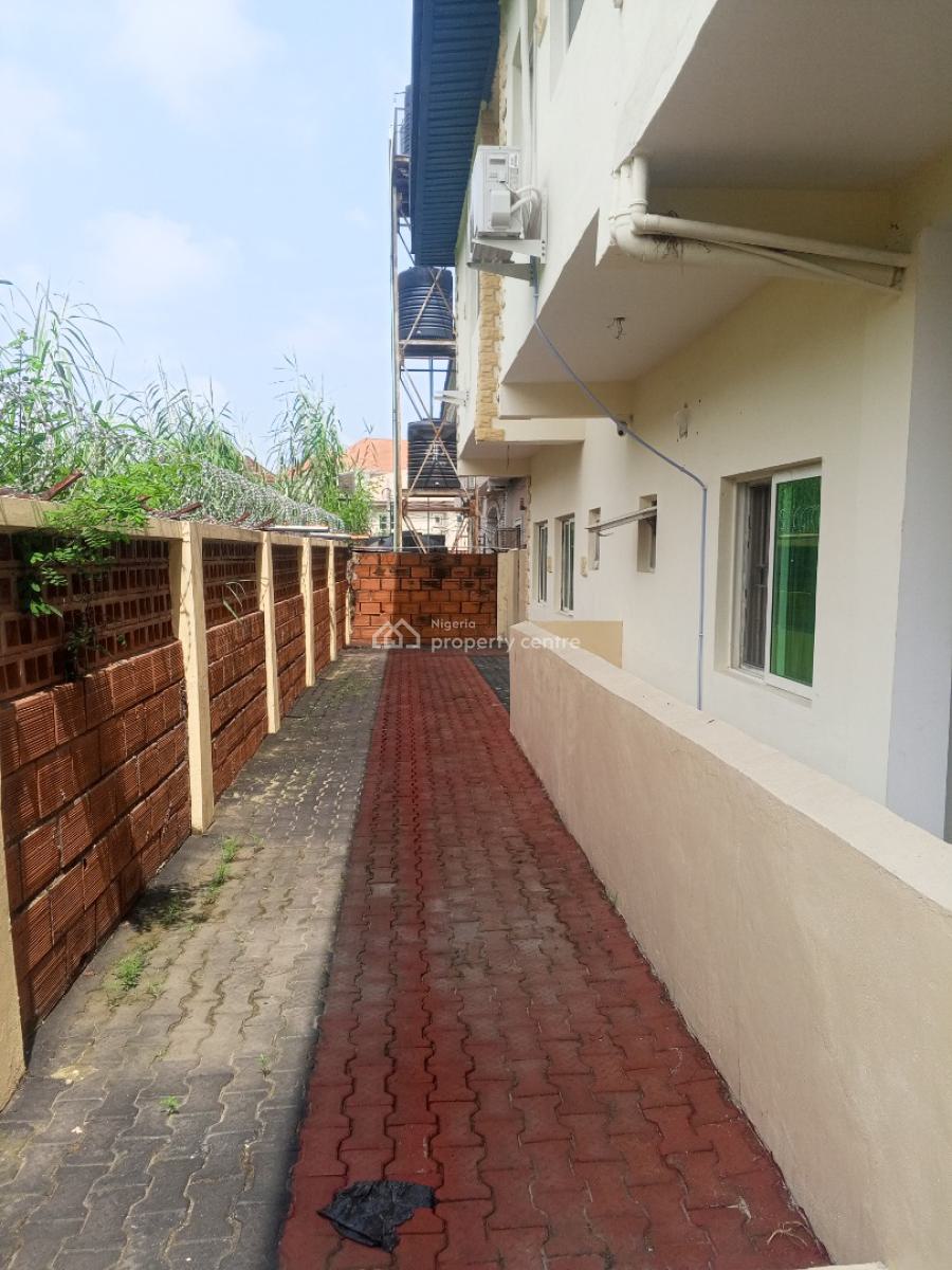 3 Bedroom Terrace Duplex, Agungi, Lekki, Lagos, Terraced Duplex for Rent