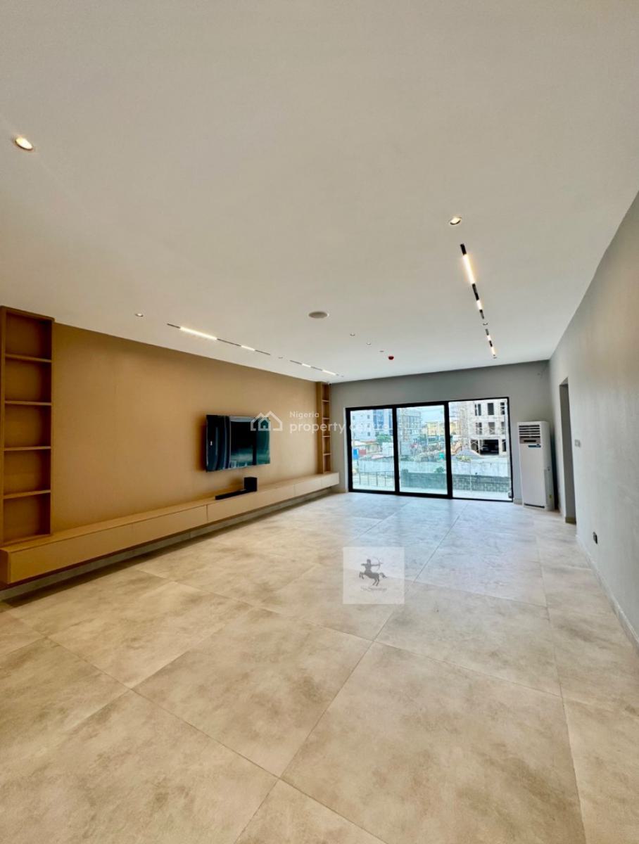 Luxury 3 Bedroom Apartment, Lekki Phase 1, Lekki, Lagos, Flat / Apartment for Sale