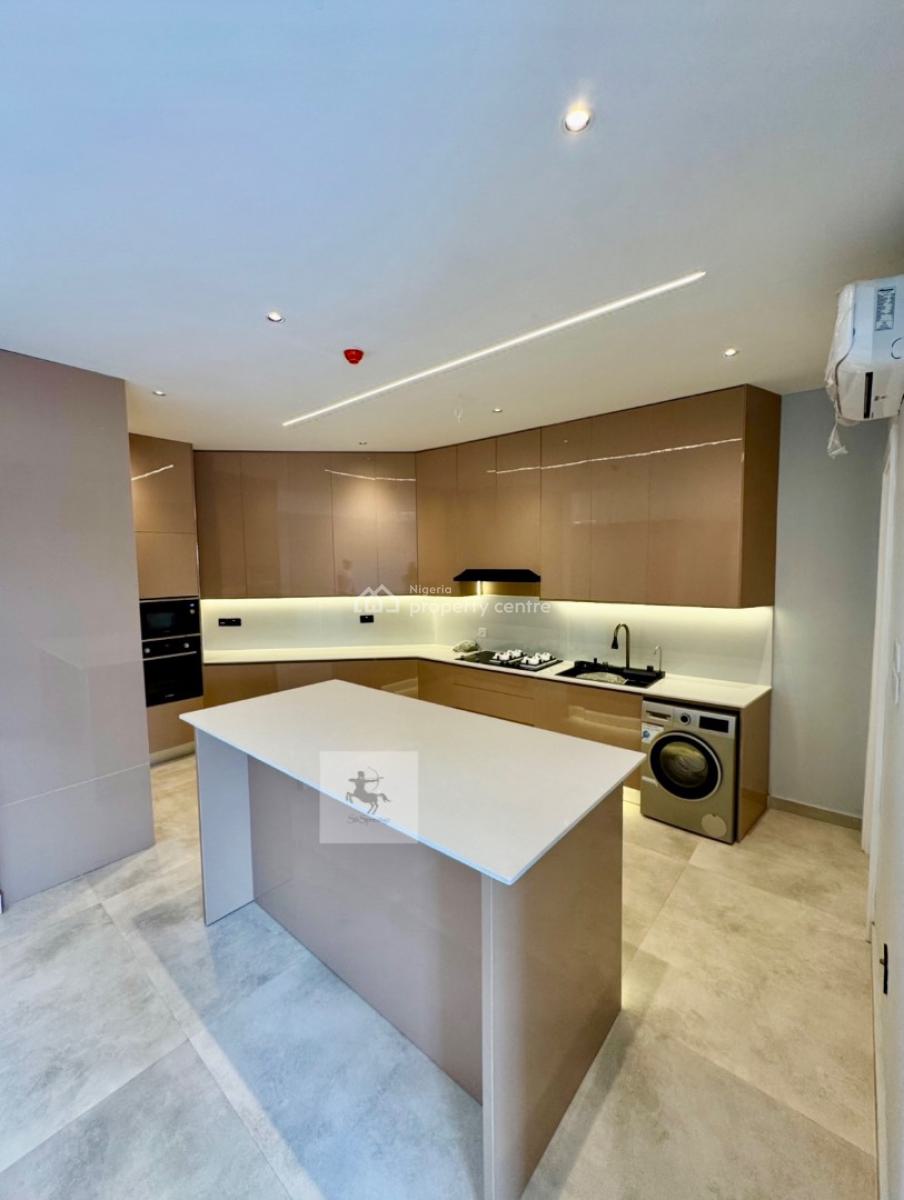 Luxury 3 Bedroom Apartment, Lekki Phase 1, Lekki, Lagos, Flat / Apartment for Sale