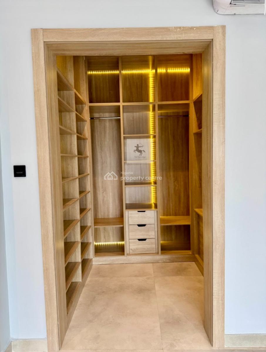 Luxury 3 Bedroom Apartment, Lekki Phase 1, Lekki, Lagos, Flat / Apartment for Sale