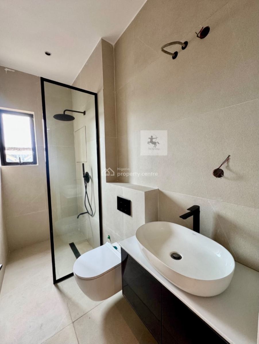 Luxury 3 Bedroom Apartment, Lekki Phase 1, Lekki, Lagos, Flat / Apartment for Sale