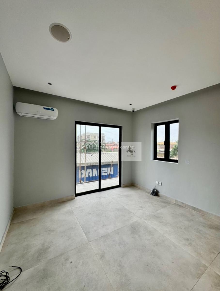 Luxury 3 Bedroom Apartment, Lekki Phase 1, Lekki, Lagos, Flat / Apartment for Sale