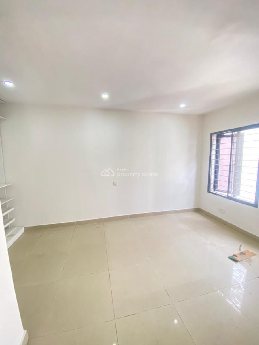 Luxury 2 Bedroom Apartment, Right, Lekki Phase 1, Lekki, Lagos, Flat / Apartment for Rent