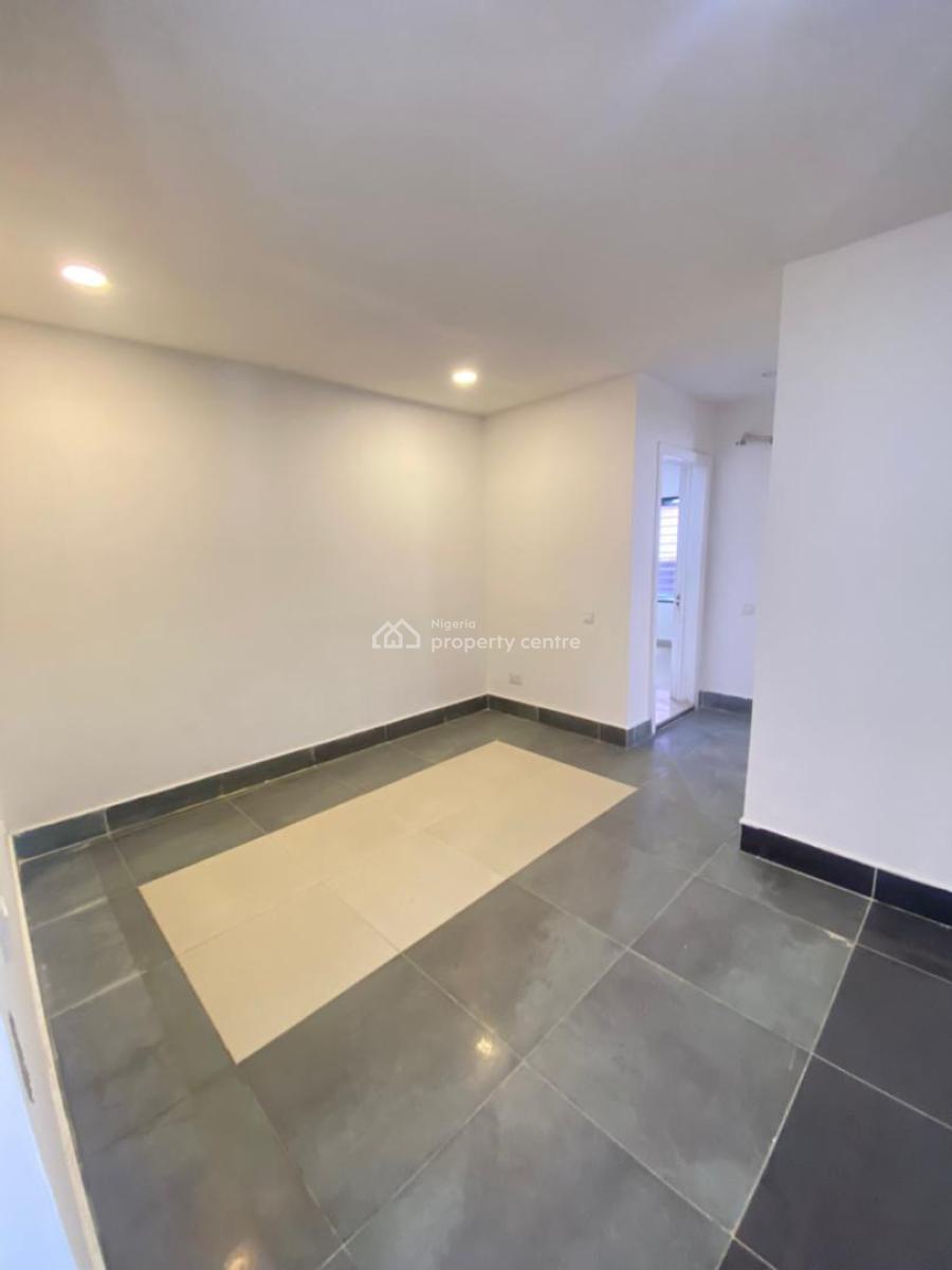 Luxury 2 Bedroom Apartment, Right, Lekki Phase 1, Lekki, Lagos, Flat / Apartment for Rent