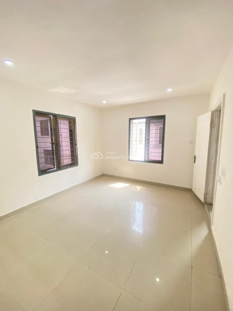 Luxury 2 Bedroom Apartment, Right, Lekki Phase 1, Lekki, Lagos, Flat / Apartment for Rent