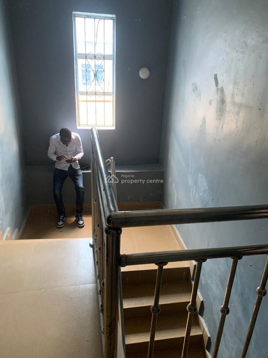 Well Maintained 3 Bedroom Luxury Apartment, Ikota, Lekki, Lagos, Flat / Apartment for Rent