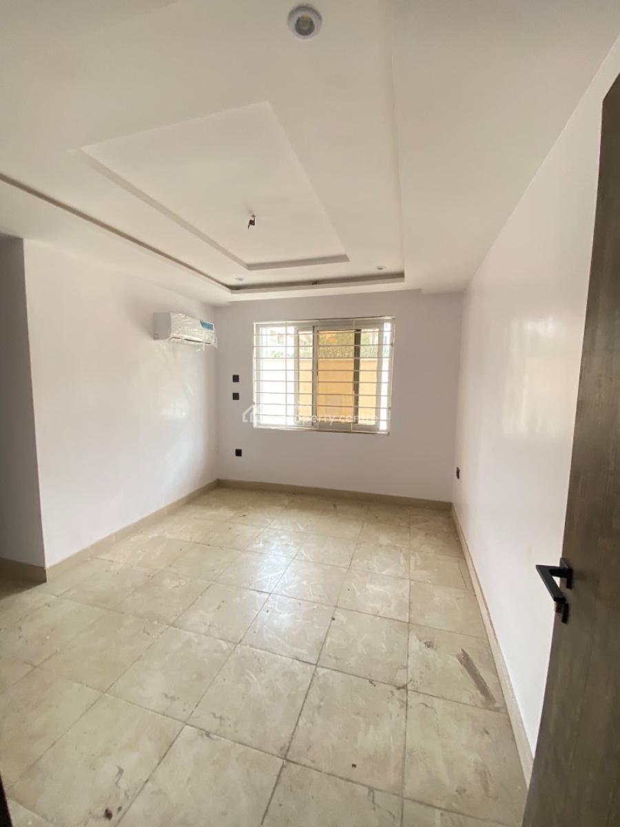 Clean 3 Bedroom Apartment, Lekki Phase 1, Lekki, Lagos, Flat / Apartment for Rent