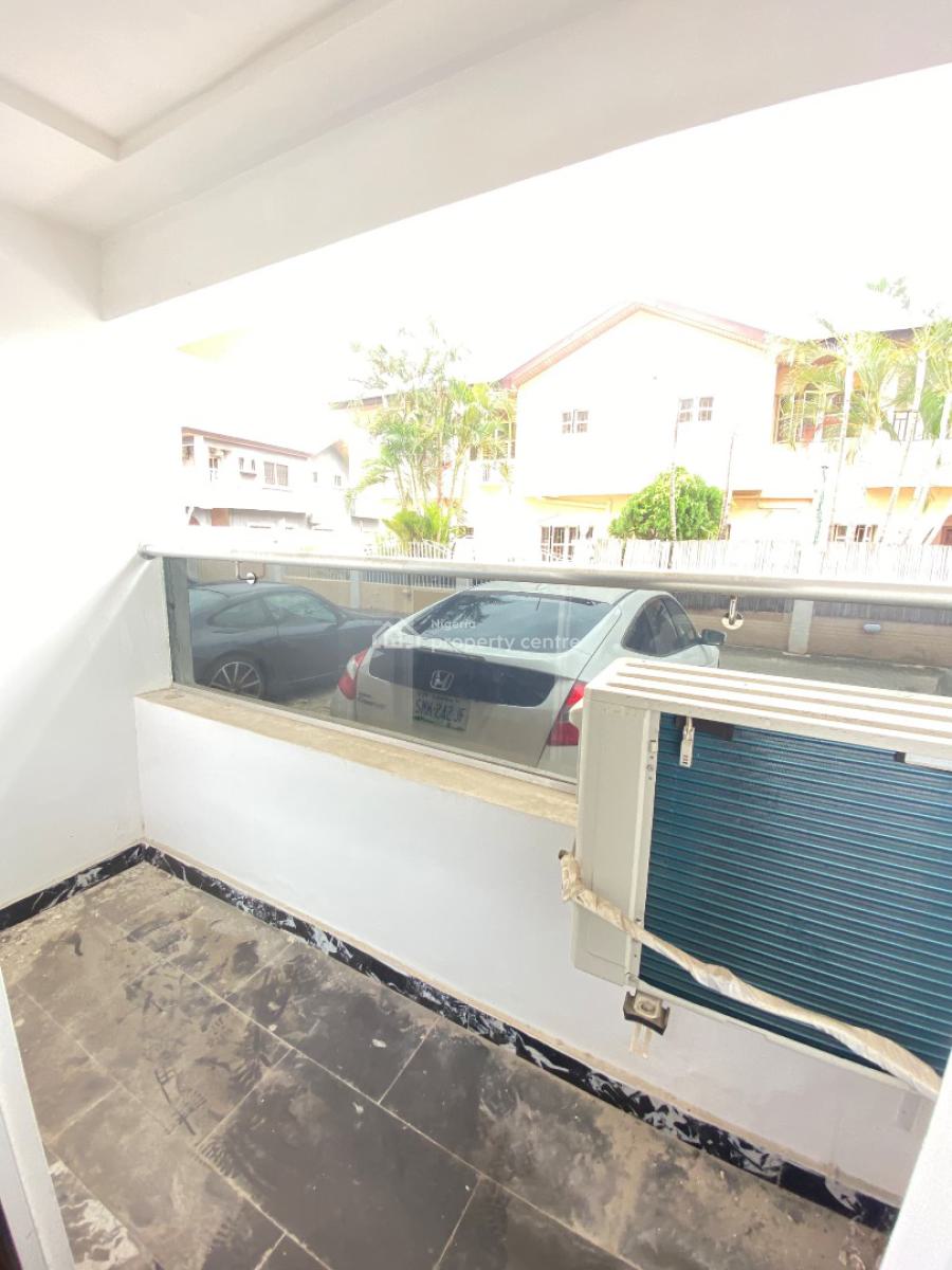 Clean 3 Bedroom Apartment, Lekki Phase 1, Lekki, Lagos, Flat / Apartment for Rent