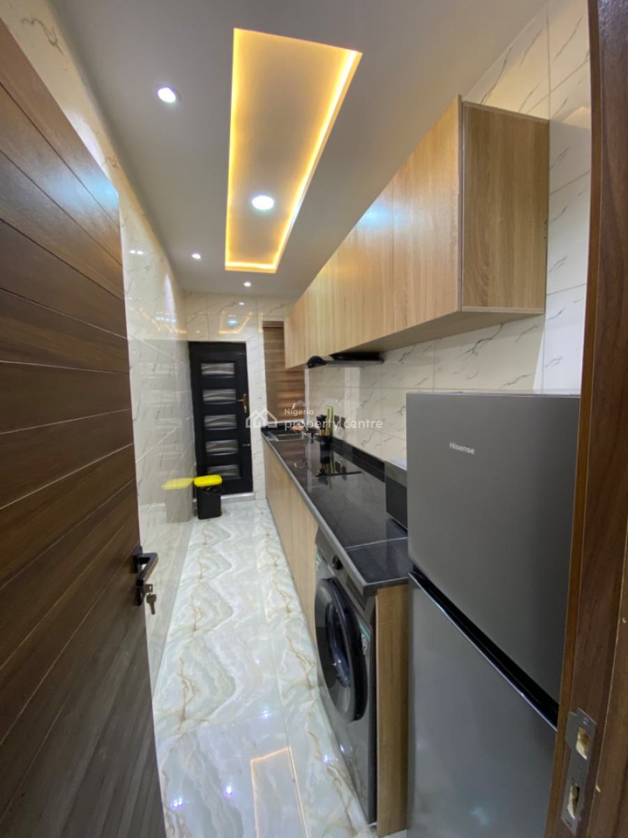 Luxury 2 Bedroom Apartment, Onike, Yaba, Lagos, Flat / Apartment Short Let