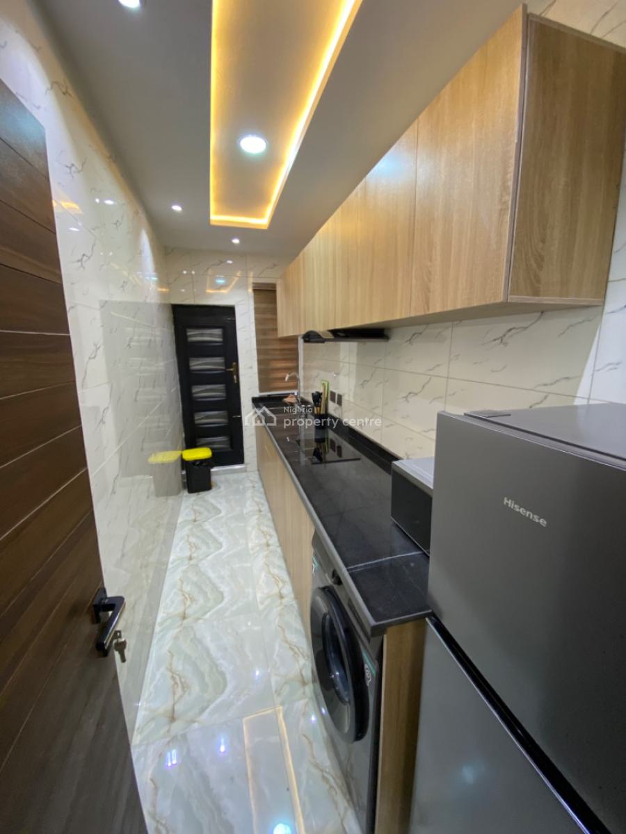 Luxury 2 Bedroom Apartment, Onike, Yaba, Lagos, Flat / Apartment Short Let