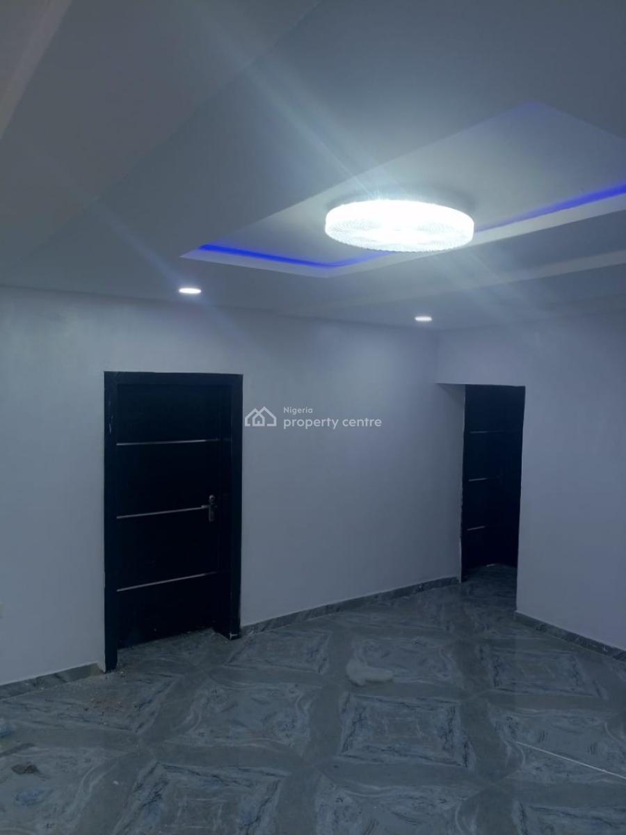 Brand New 3 Bedrooms Flat, Johnson Awe, Oluyole, Oyo, Flat / Apartment for Rent