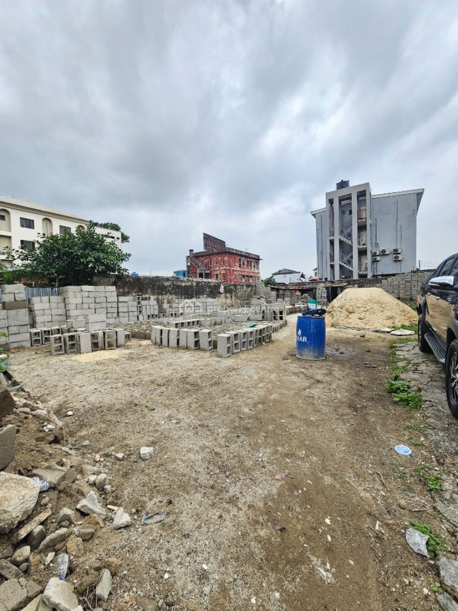Gorgeously Located Landed Property on a Full Plot, Yaba, Lagos, Mixed-use Land for Sale