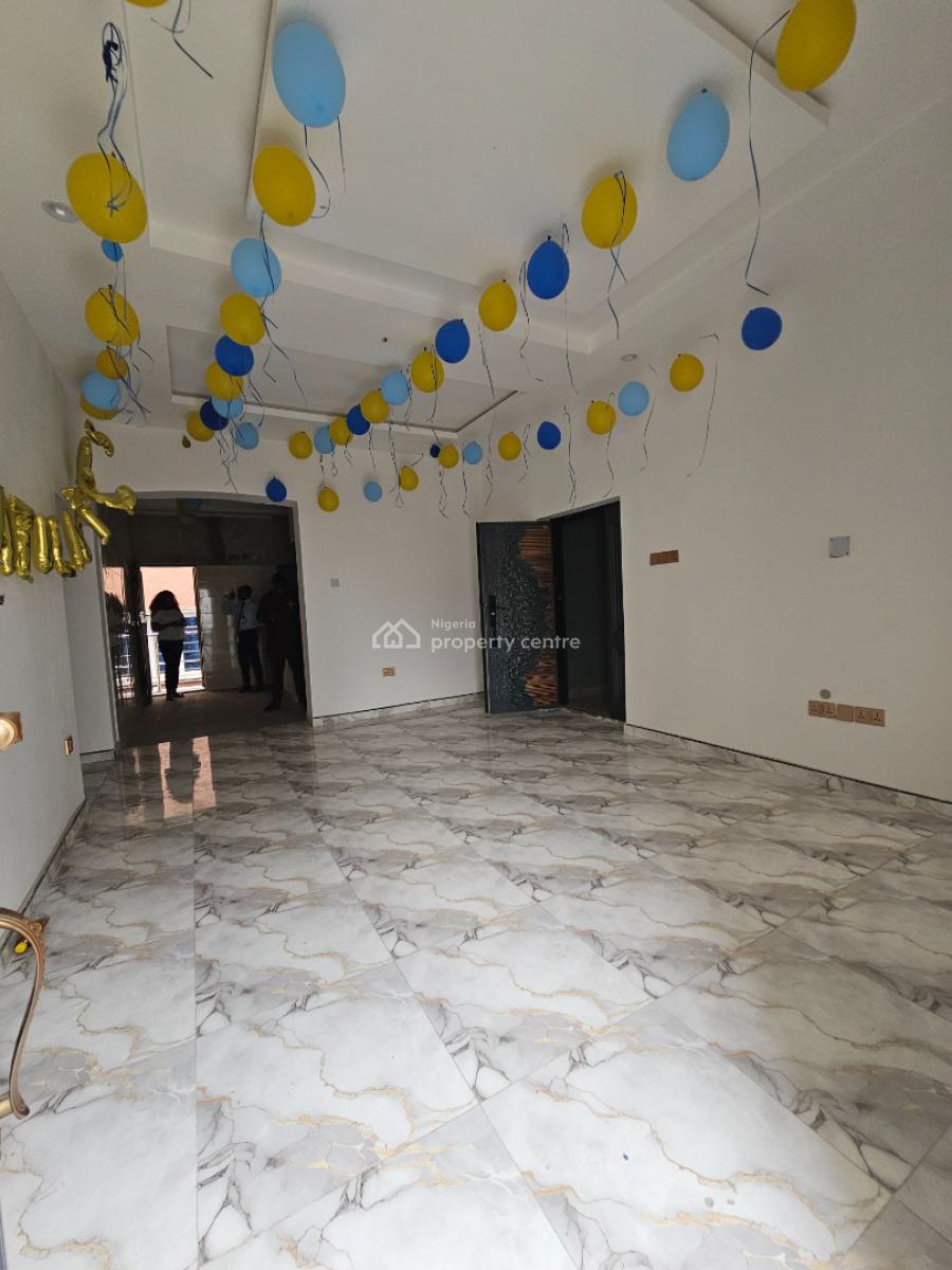 Gorgeously Built 3 Bedroom Apartment, Surulere, Lagos, Flat / Apartment for Sale