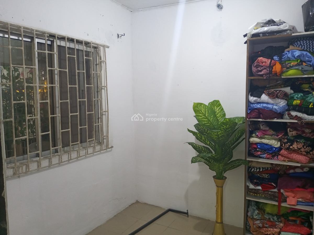 a Nice Room in a Shared Apartment, Abraham Adasanya Estate, Ajiwe, Ajah, Lagos, Self Contain (single Rooms) for Rent