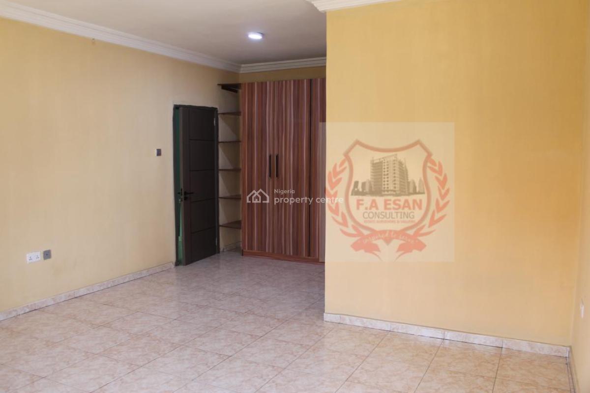 Spacious 4 Bedroom Semi Detached Duplex, Lekki Phase 1, Lekki, Lagos, Semi-detached Duplex for Rent