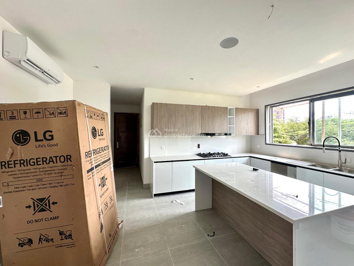 Luxury 4-bedroom Apartment with Bq, Banana Island, Ikoyi, Lagos, Flat / Apartment for Rent