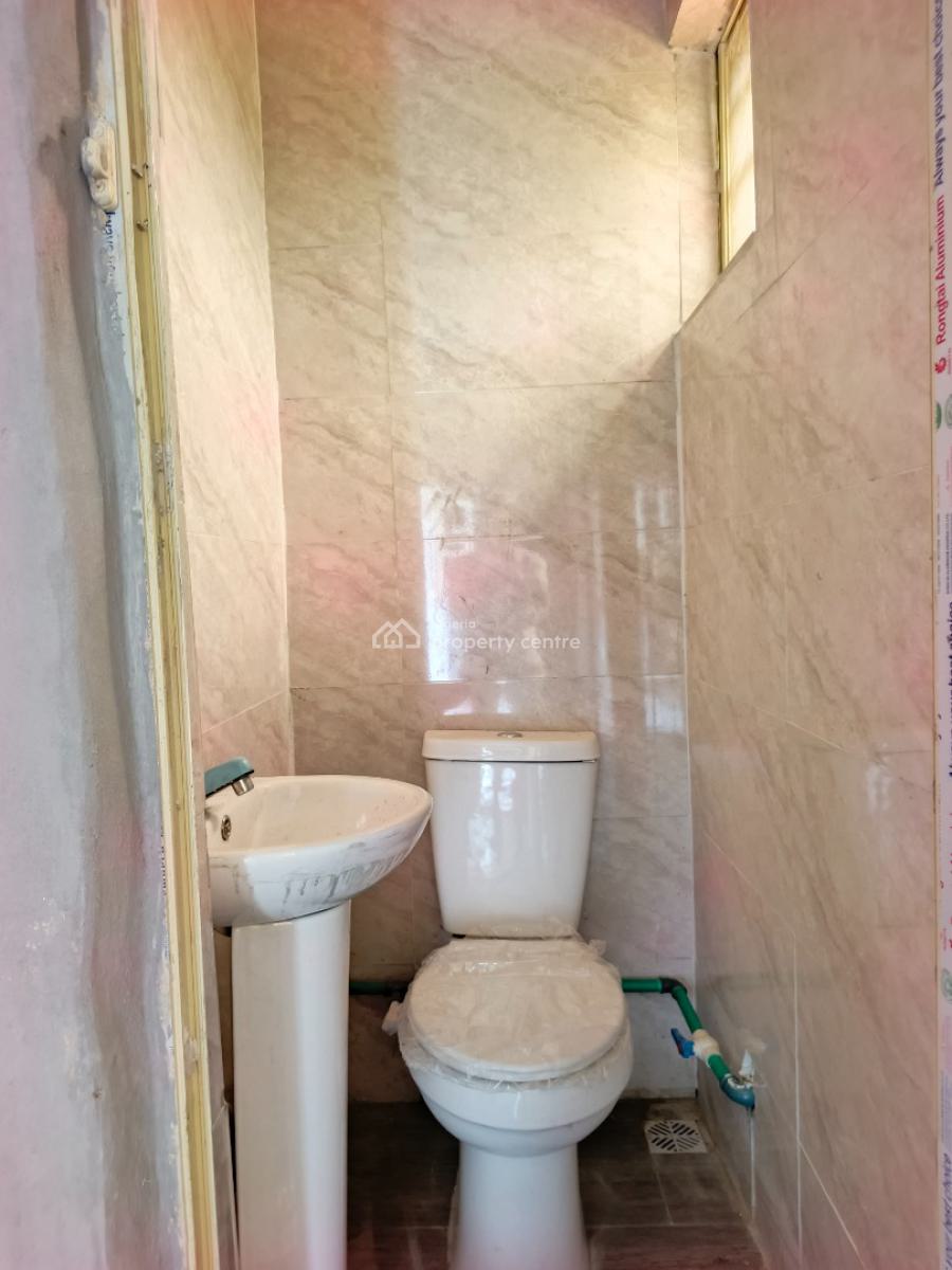 Smart Spacious Newly Built 2 Bedrooms Apartment Upstairs, Abraham Adesanya Axis, Ajah, Lagos, Flat / Apartment for Rent