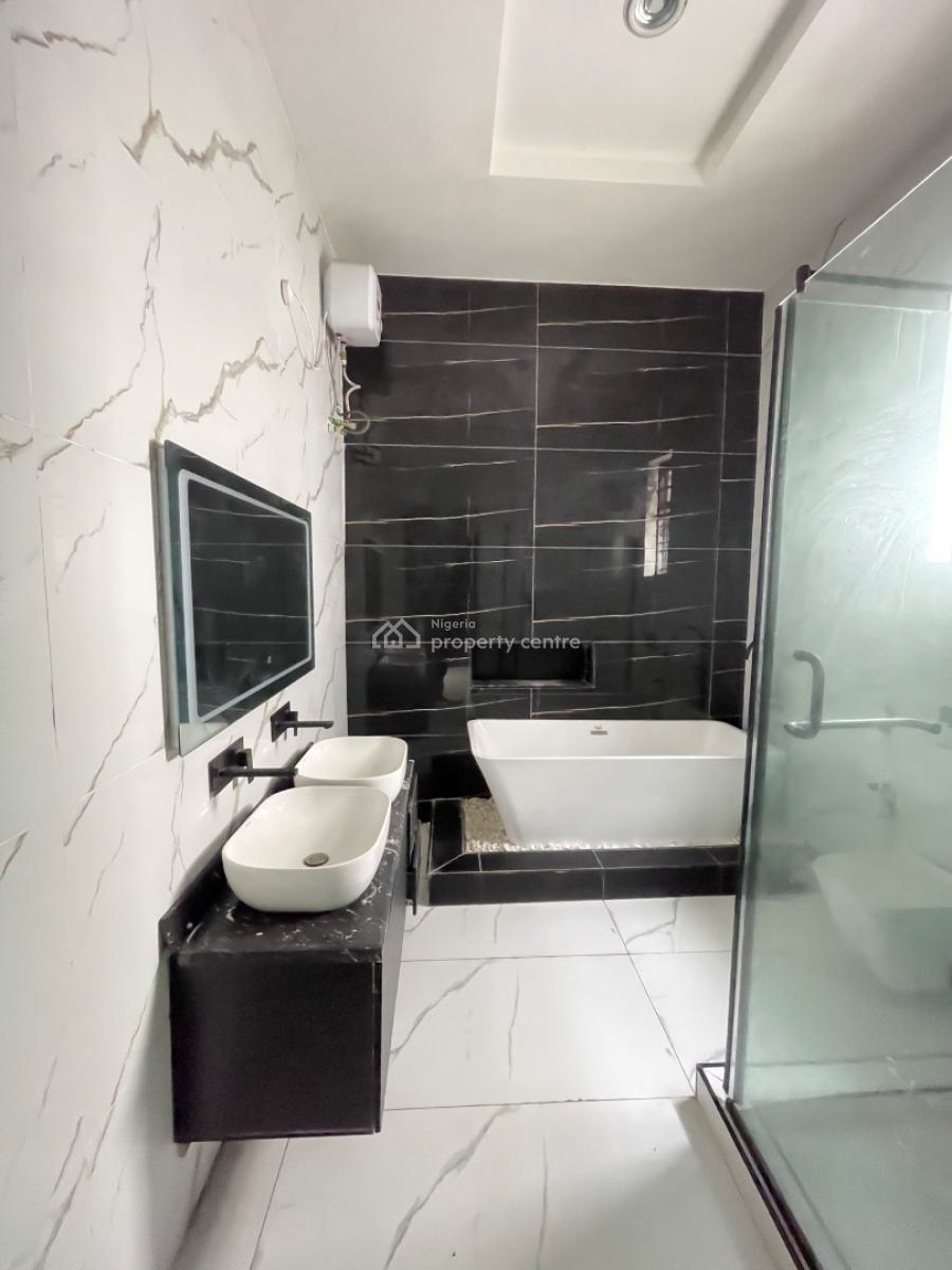 Distress  - 5 Bedroom Duplex with Pool, Lekki Phase 1, Lekki, Lagos, Detached Duplex for Sale