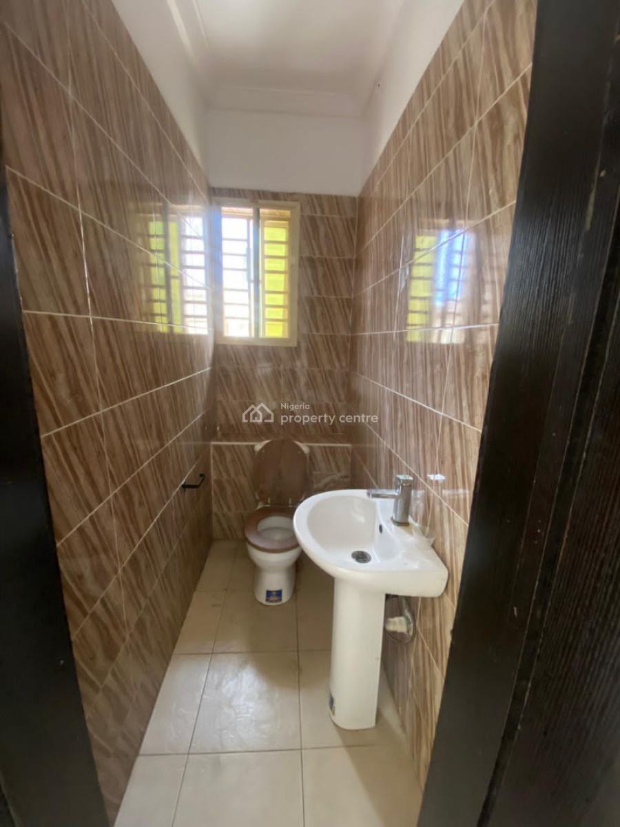 Well Finished Fully Serviced 4 Bedroom Maisonette with a Room Bq, Lekki Phase 1, Lekki, Lagos, Terraced Duplex for Rent