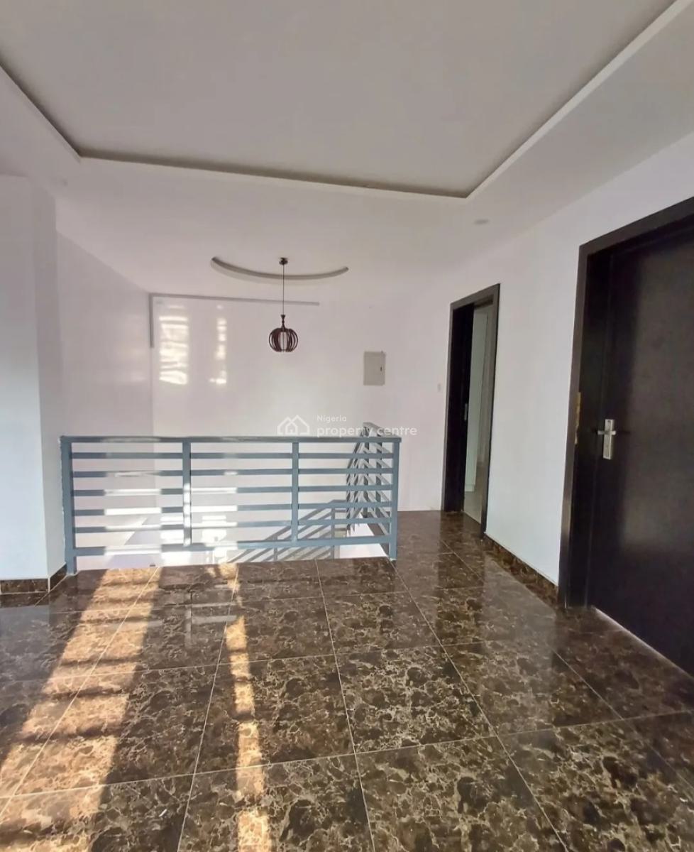 Well Finished Fully Serviced 4 Bedroom Maisonette with a Room Bq, Lekki Phase 1, Lekki, Lagos, Terraced Duplex for Rent
