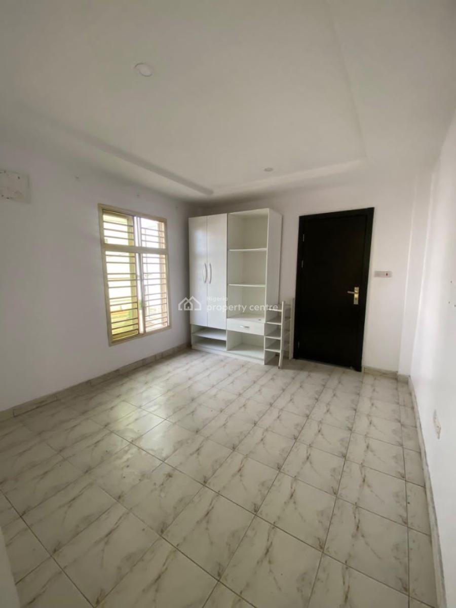 Well Finished Fully Serviced 4 Bedroom Maisonette with a Room Bq, Lekki Phase 1, Lekki, Lagos, Terraced Duplex for Rent