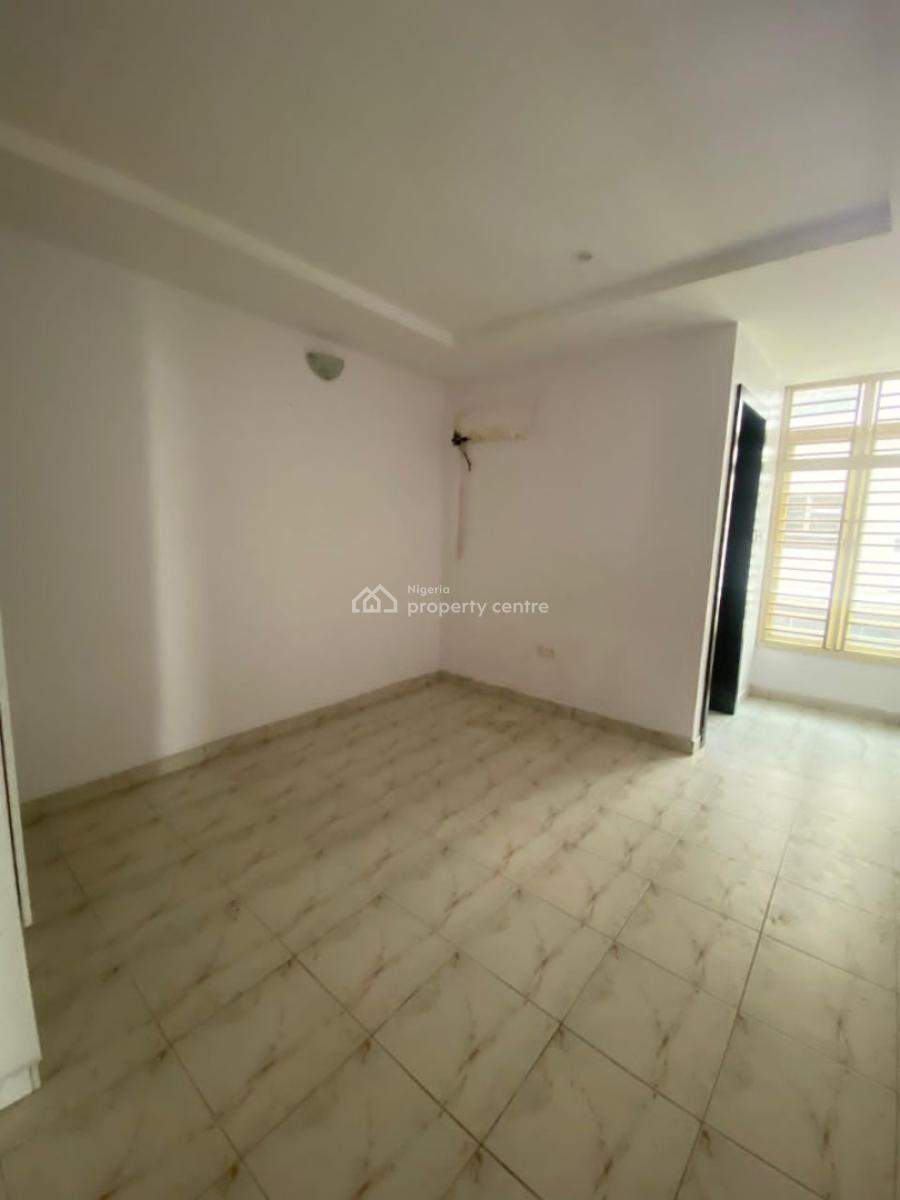 Well Finished Fully Serviced 4 Bedroom Maisonette with a Room Bq, Lekki Phase 1, Lekki, Lagos, Terraced Duplex for Rent