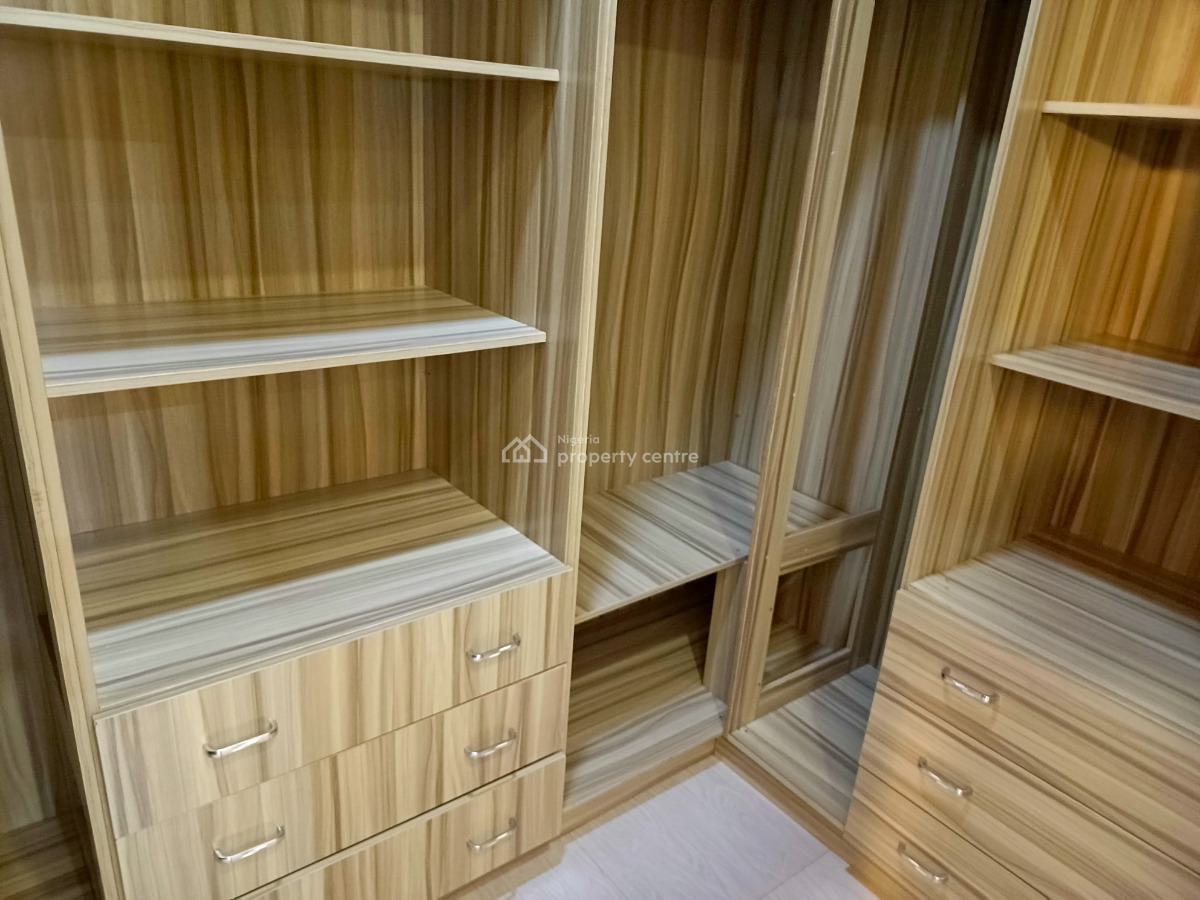 Luxury 2 Bedroom Flat, Apo Legislative Quarters, Apo, Abuja, Flat / Apartment for Rent