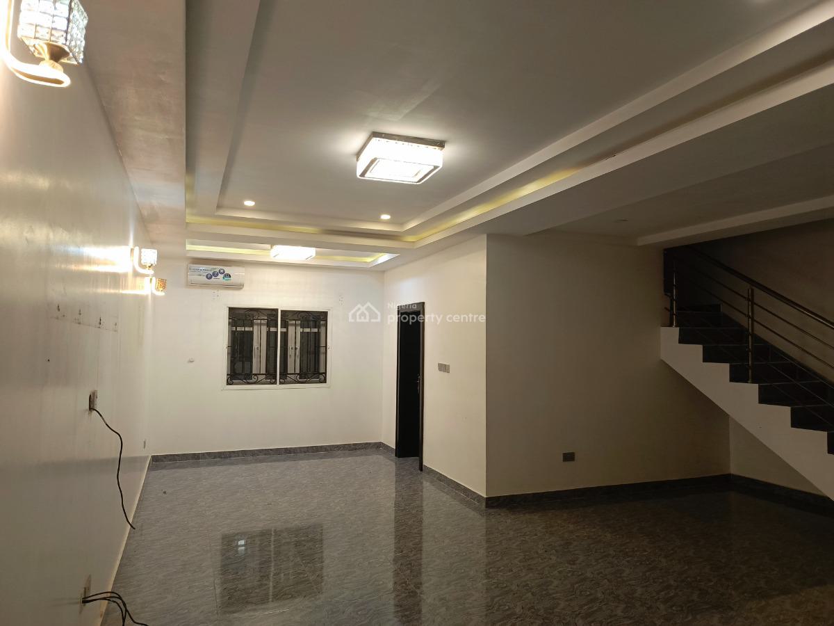 Luxury 2 Bedroom Flat, Apo Legislative Quarters, Apo, Abuja, Flat / Apartment for Rent