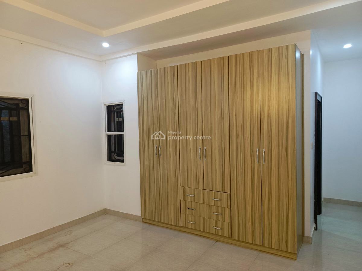 Luxury 2 Bedroom Flat, Apo Legislative Quarters, Apo, Abuja, Flat / Apartment for Rent