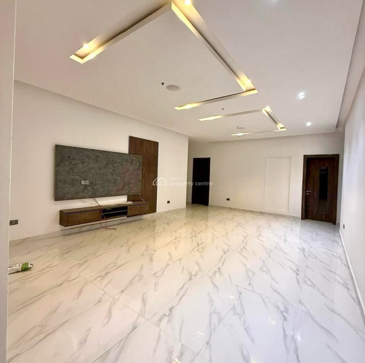 Tastefully Finished 3 Bedroom Apartment, in a Cozy Neighborhood, Guzape District, Abuja, Block of Flats for Sale