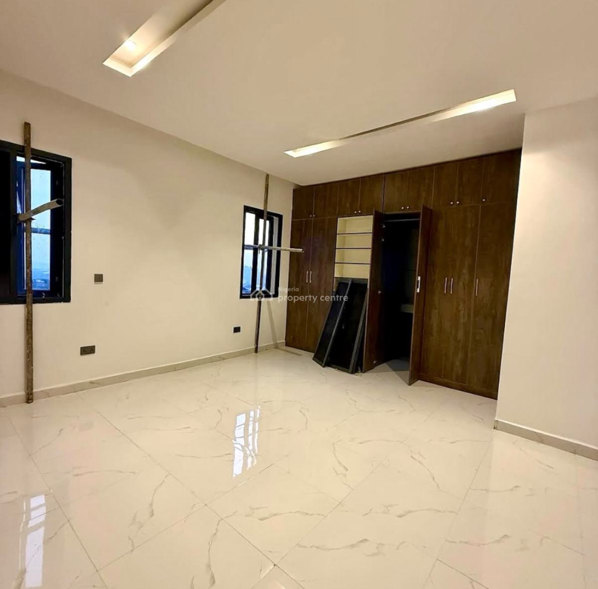 Tastefully Finished 3 Bedroom Apartment, in a Cozy Neighborhood, Guzape District, Abuja, Block of Flats for Sale