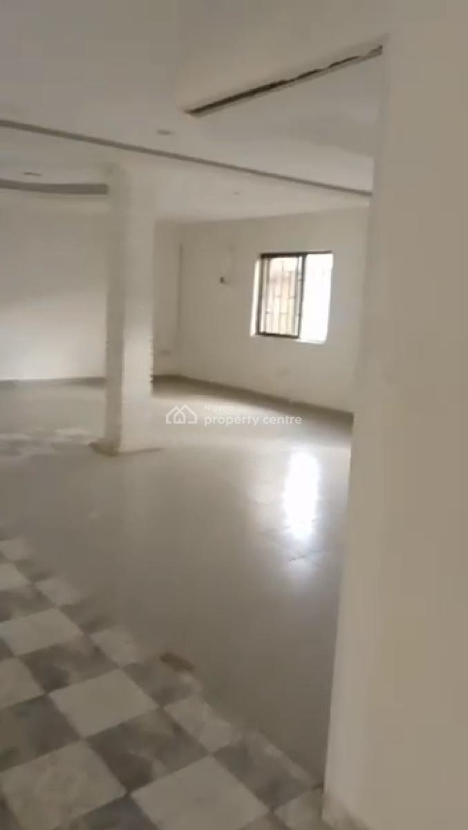 160sqmt Open Plan Space (upstairs), Off Toyin Street, Ikeja, Lagos, Office Space for Rent