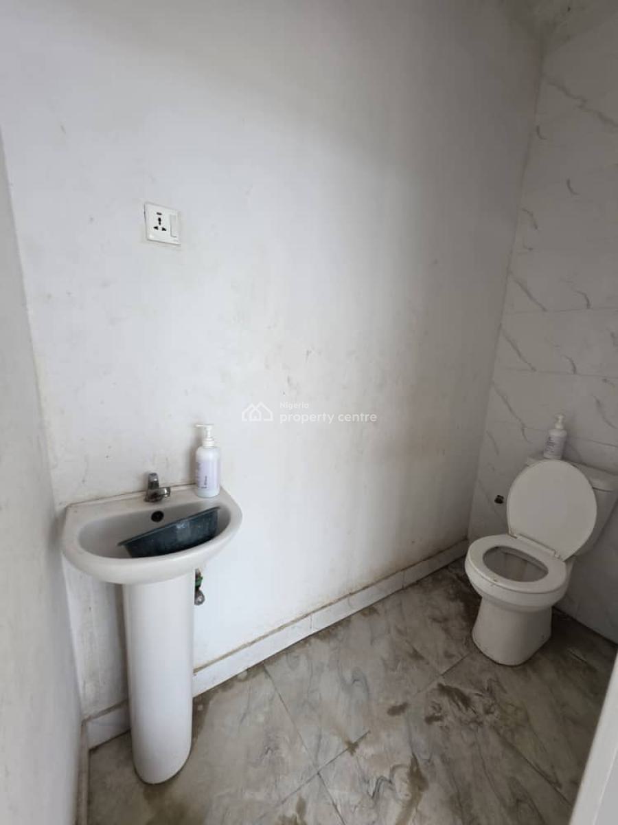 33sqm Shop Space, Admiralty Way, Lekki Phase 1, Lekki, Lagos, Commercial Property for Rent