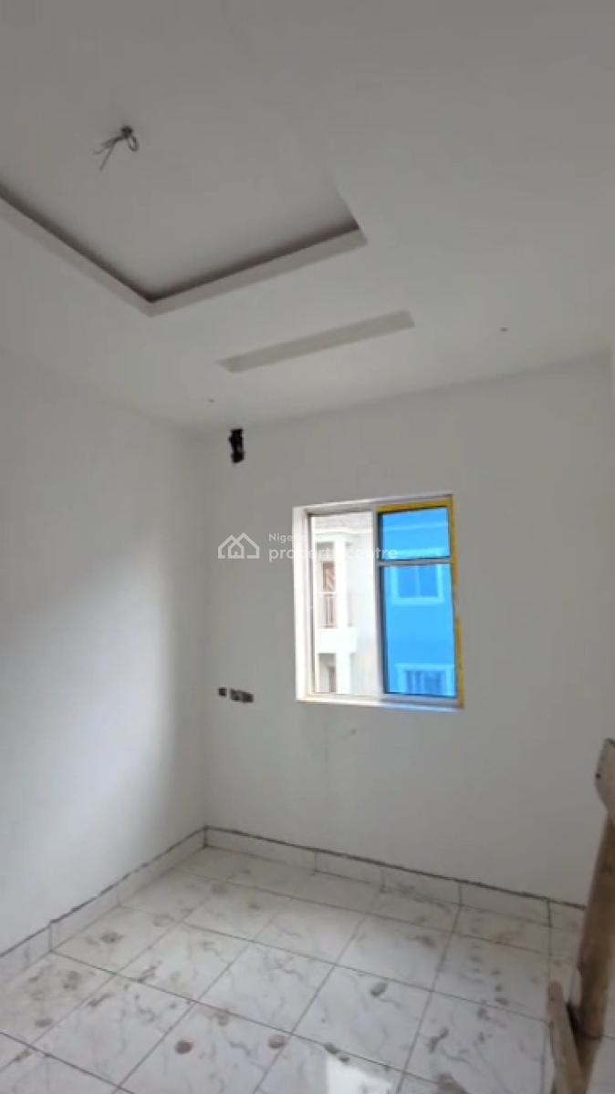 Brand New Spacious 1 Bedroom Flat, Jibowu, Yaba, Lagos, Flat / Apartment for Rent