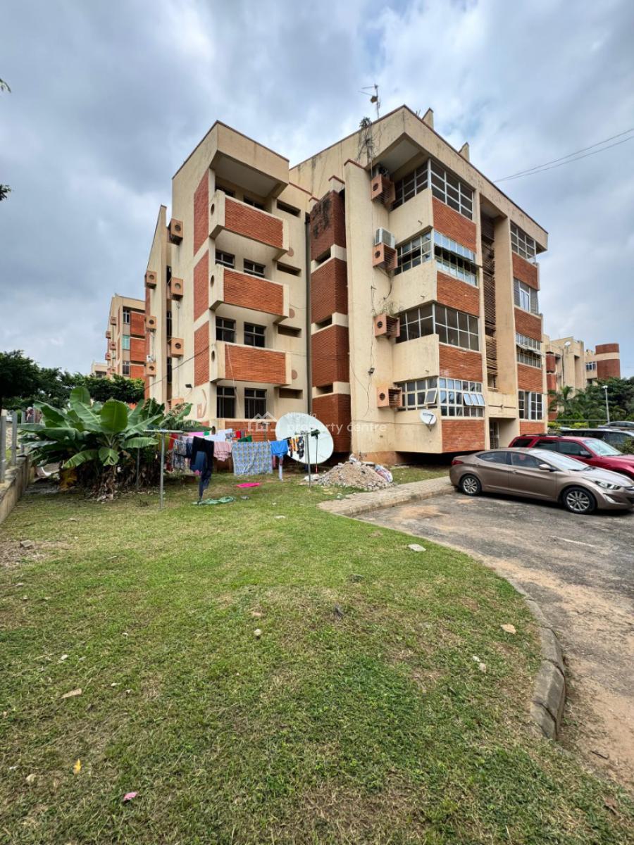 Classic 3 Bedroom Apartment, Nnpc Qtrs, Garki, Abuja, Flat / Apartment for Sale